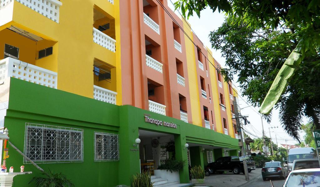 Thanapa Mansion  Bangkok Bagian luar foto